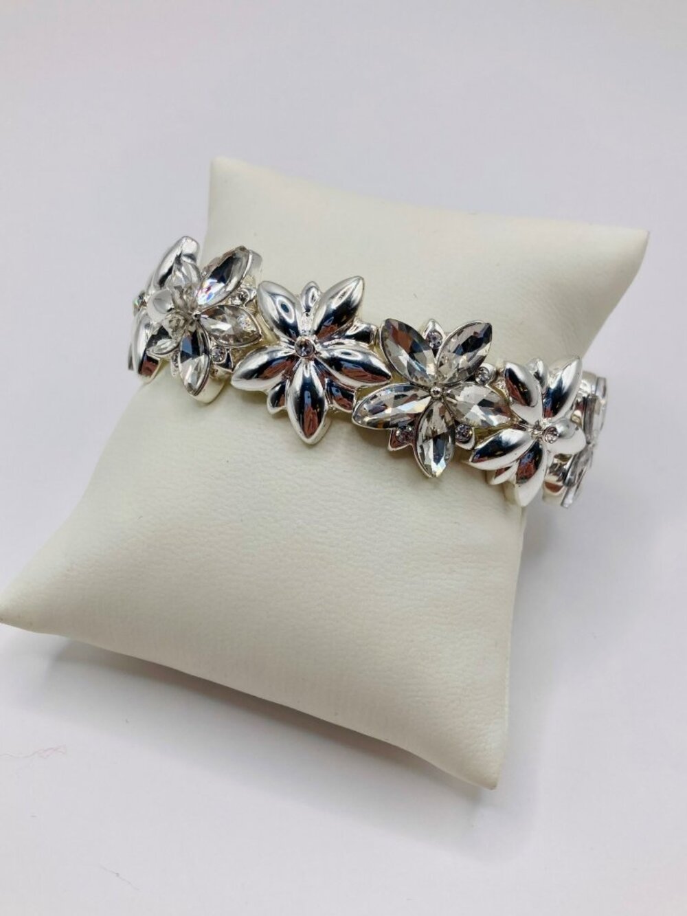 Floral Silver-Tone Crystal Stretch Bracelet -35B